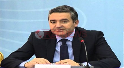 Pensionet kalojnë në bankë, Klosi: Shmangim rradhët e gjata në zyrat postare- Ora News