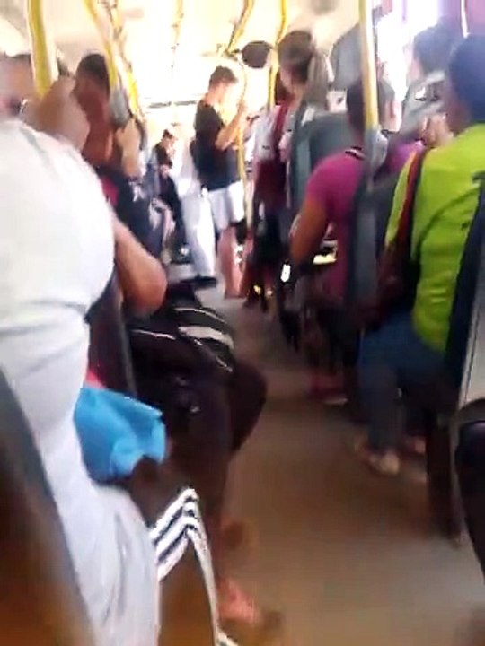 Entra no Bus reação dos Passageiros !
