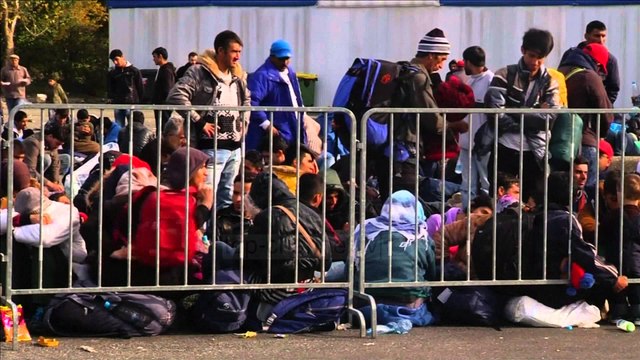 Azilkërkuesit, 3-fishohen sirianët, irakenët e afganët - Top Channel Albania - News - Lajme