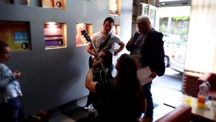 Amadeus Band feat. Bora Corba - 2015 - Volim te keve mi