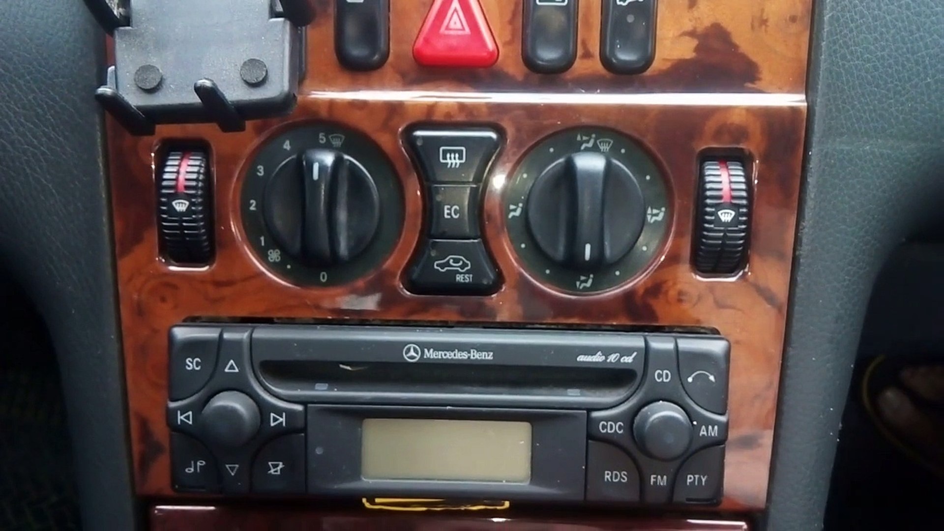 DIY repair Dial climate control for W210 - video Dailymotion