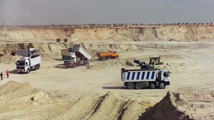 مشهد رائع من الحفر فى قناة السويس الجديدة أكتوبر2014