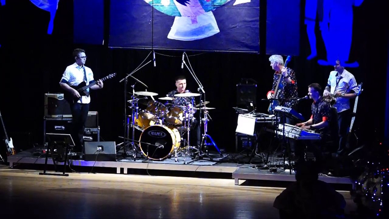 Gwiazdka Serc 2015:  Pompa Band, Marek Kurpis i Mariusz Kaleta, Straż Graniczna, Eko-Okna