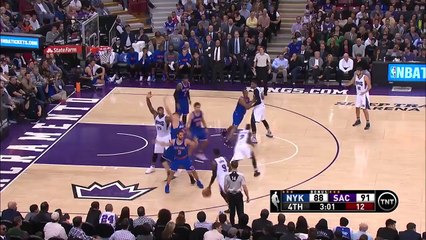 Quincy Acy Reaction to Rondos Dunk | Knicks vs Kings | December 10, 2015 | NBA 2015-16 Season
