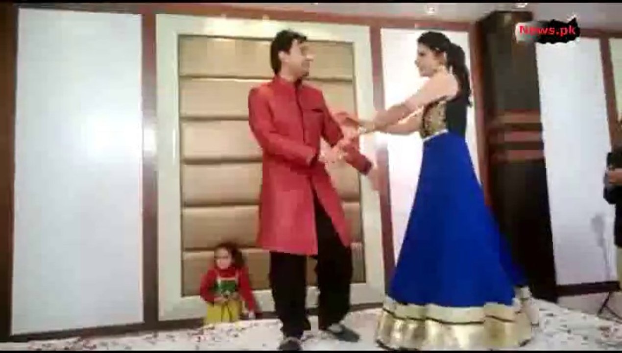 Pakistani Celebrities Amazing Wedding Dance