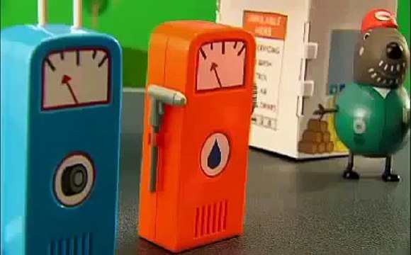 movie Grandpa Dogs Pick Up Truck & Garage Playset - Peppa Pig - Character реклама