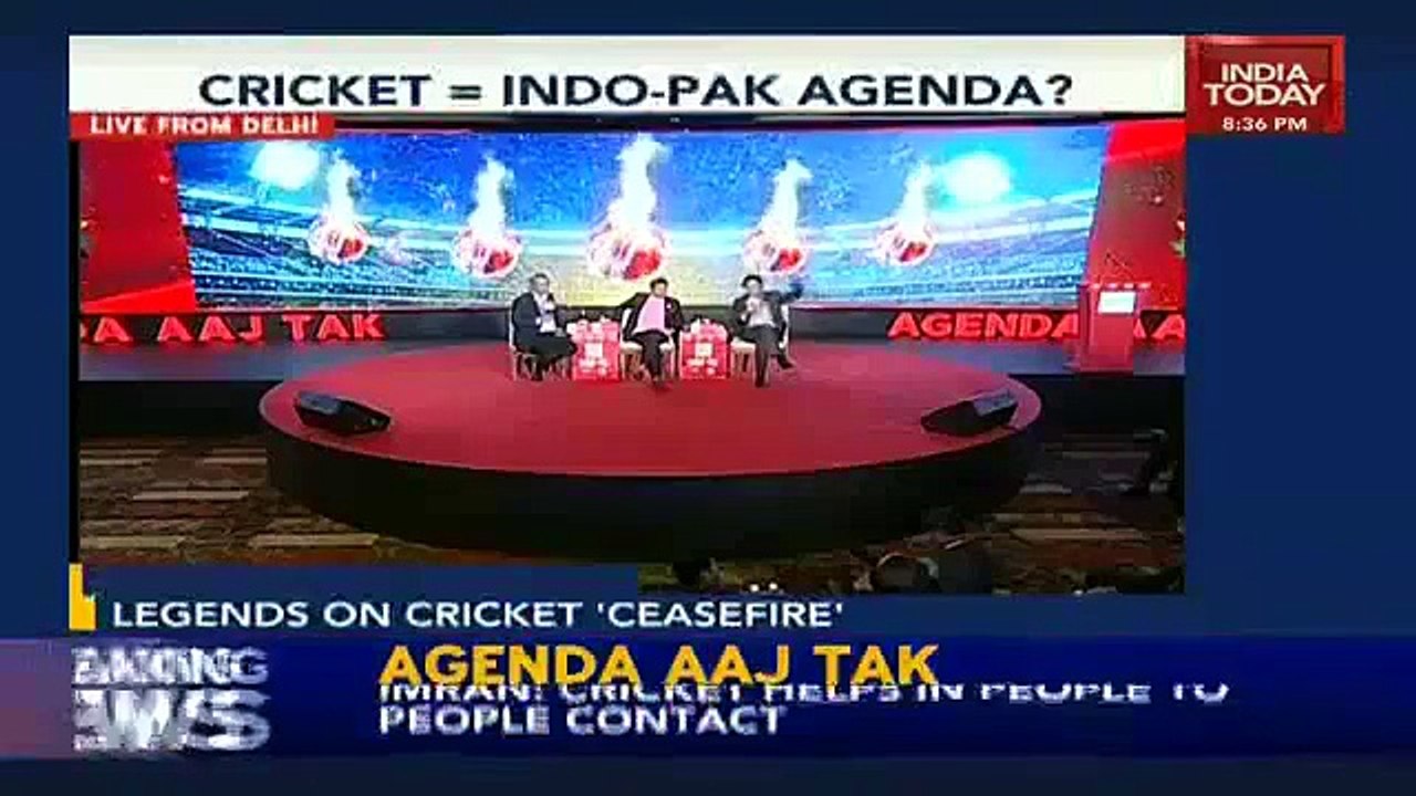 Watch How Boldly Imran Khan Defending Islam & Pakistan in India