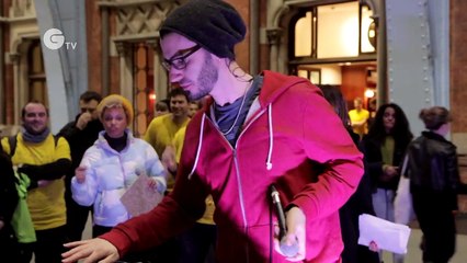 Shlomo performs for ArtCOP21 at St Pancras