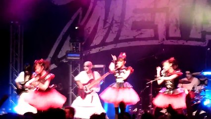Babymetal - Gimme chocolate!! - 01/07/2014 - La Cigale - Paris - 2/3