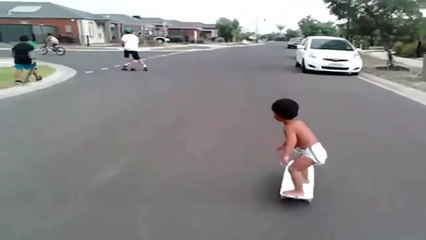 Incredible 2 year old skate kid!