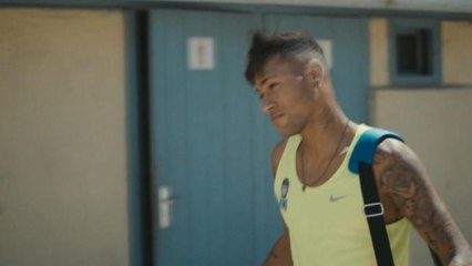 Brésil - Neymar, roi du street !