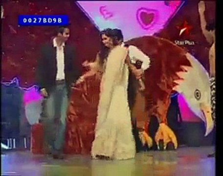 How Shahrukh Khan Insulting Shoaib Malik and Touching Sania Mirza