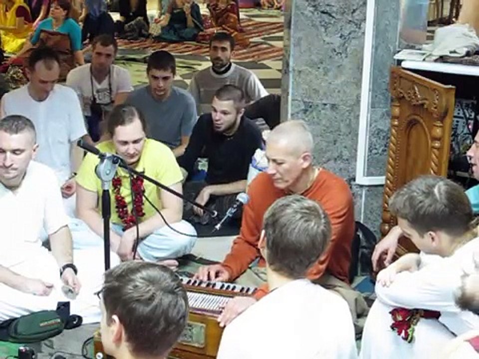 H.M.Nityananda Ray d. Evening kirtan