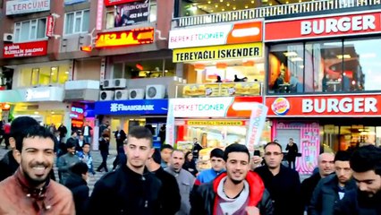 KÜRT GENÇLERİ  Şirinevler Meydanını Salladı!