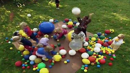 Teletubbies: Playing Ball