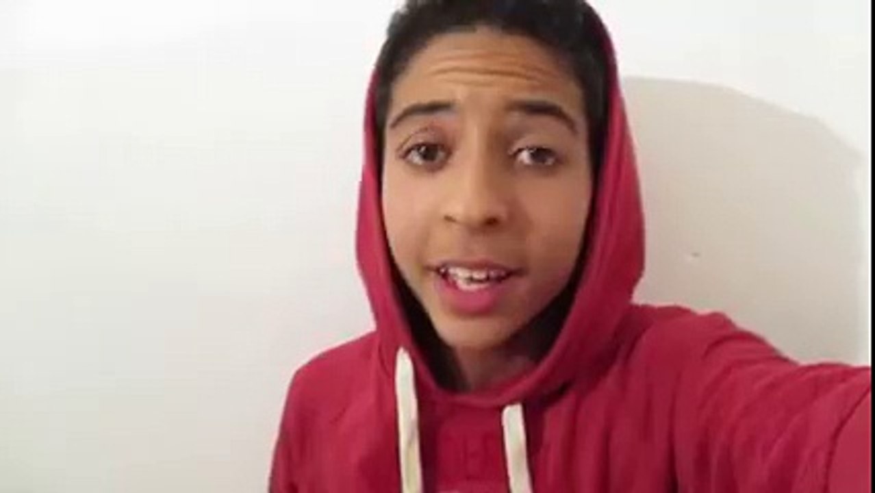الكارثة الصوتية ريان يغني الأغنية المغربية الشهيرية "يا زينة"