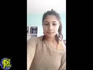 Kızın sesi Çok etlileyici Sesi Açın