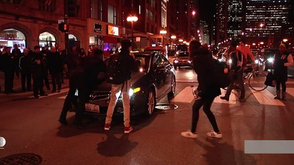 Protesters block traffic in Chicago over police shooting
