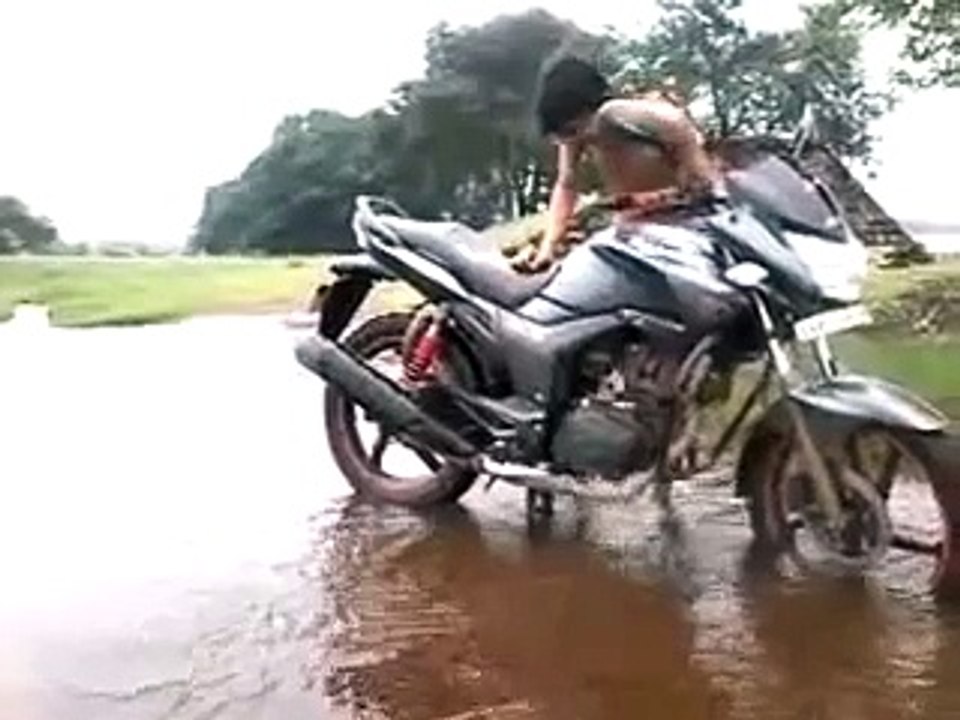 NEW FUNNY -- সুন্দর একটা মজার ভিডিও দেখুন --- না দেখলে মিস