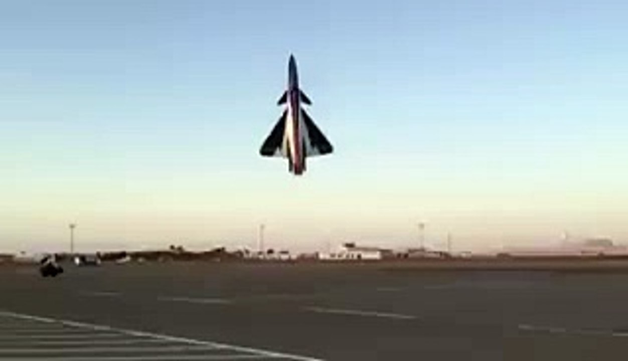 Pakistani Pilot Showing His Skills