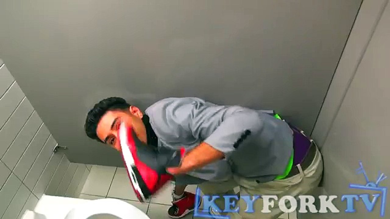 BATHROOM SEX PRANK