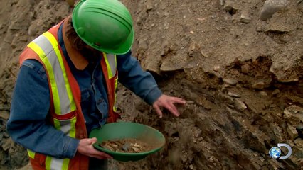 How to Pan for Gold with Parker Schnabel