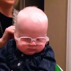 Cute baby Seeing his mother for the first time! Epic reaction