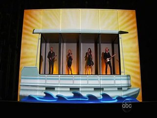 CMA Awards 12 Pontoon