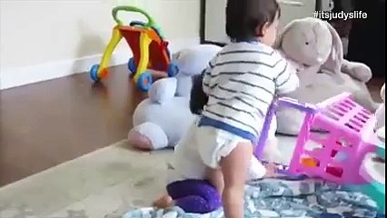 Sevimli İkizlerin Rekabeti..