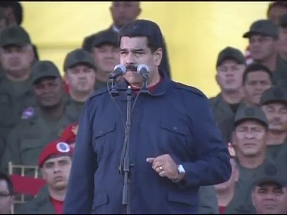Maduro ordena retorno de militares en la administración pública a la Fanb