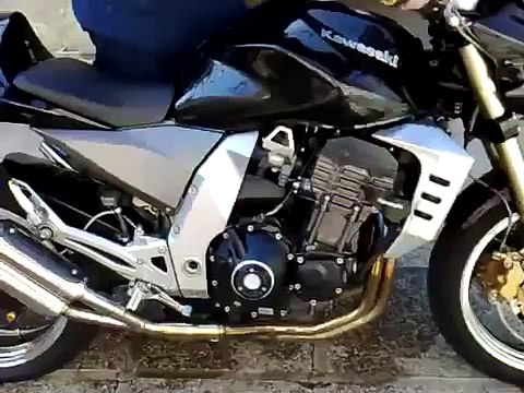 Z1000 Awesome Burning flames sound crash stunt exhaust Top speed Kawasaki
