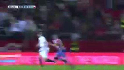 Lesión de Jorge Meré al despejar un balón