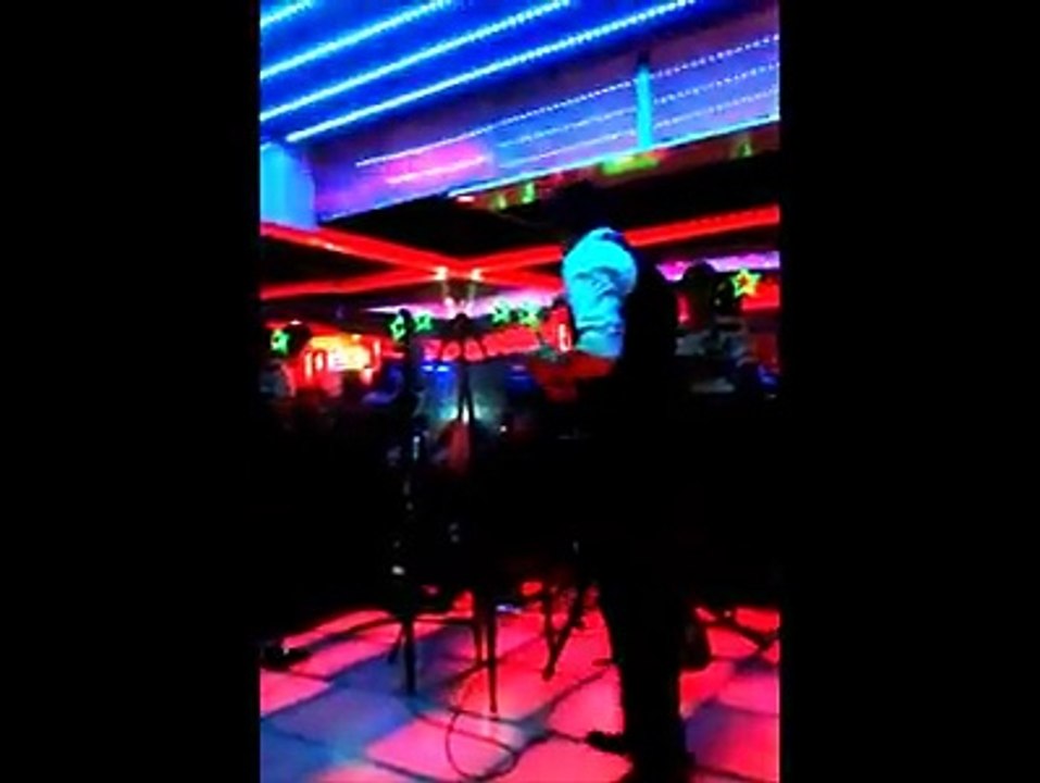 Ferhat Altuntaş -- Sevmek Aklımda Yokken .. canlı sahnesinden