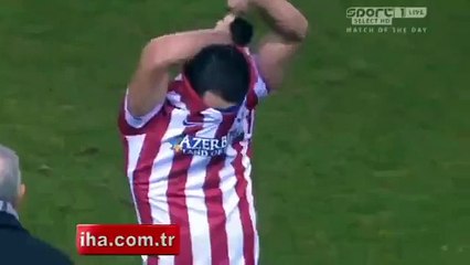 Arda Turan ile Messi'nin Formalarını Değişmesi