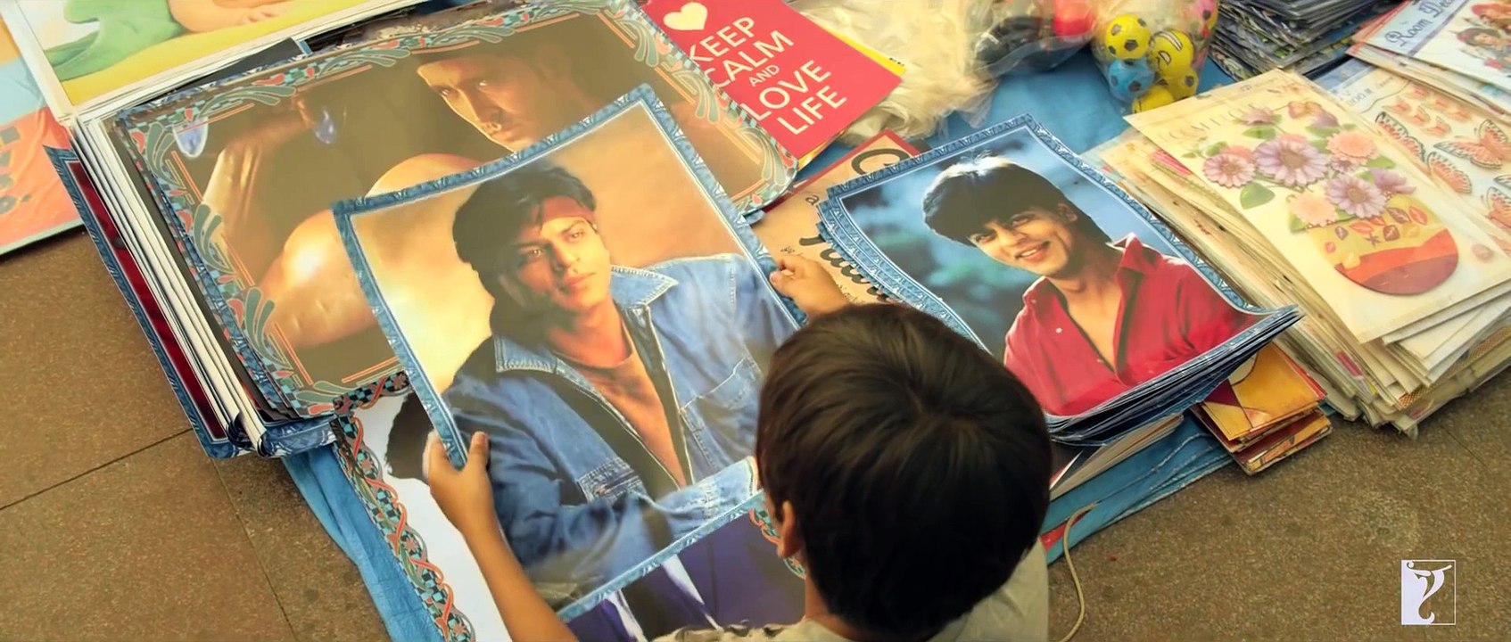 FAN - Teaser 2 - Introducing Gaurav ¦ Shah Rukh Khan