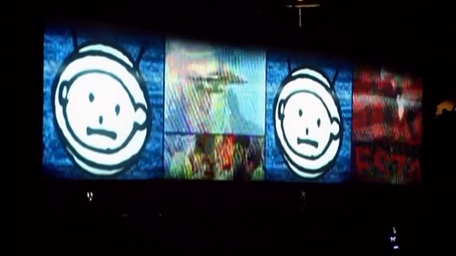 U2 - Zoo Station - Chicago 10 Mayo 2005