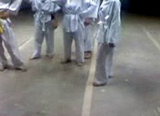 CLB Taekwondo ĐH Thăng Long thứ 5 11-8-2011 mưa, trong hầm 6 người moto_14074