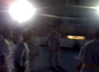 CLB Taekwondo ĐH Thăng Long thu 2 8-8-2011 9 nguoi moto_14036