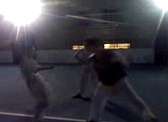 CLB Taekwondo ĐH Thăng Long thu 2 8-8-2011 9 nguoi moto_14037