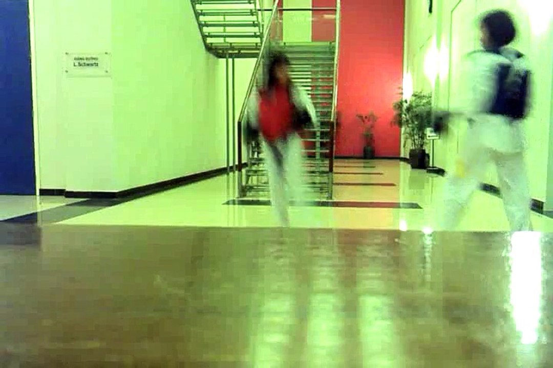 CLB Taekwondo ĐH Thăng Long thứ 5 27-10-2011 thi thăng cấp lần 7 năm 2011 VID_20111027_202206