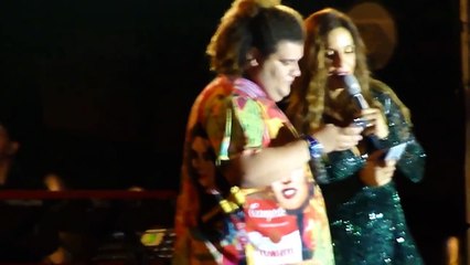 Ivete Sangalo liga pra Anitta no meio do show e canta Bang - ARENA VILLA COUNTRY