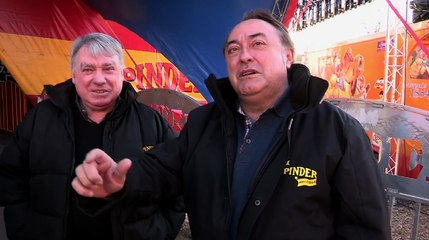 Cirque Pinder les coulisses du spectacle à Paris Pelouse de Reuilly Bois de Vincennes