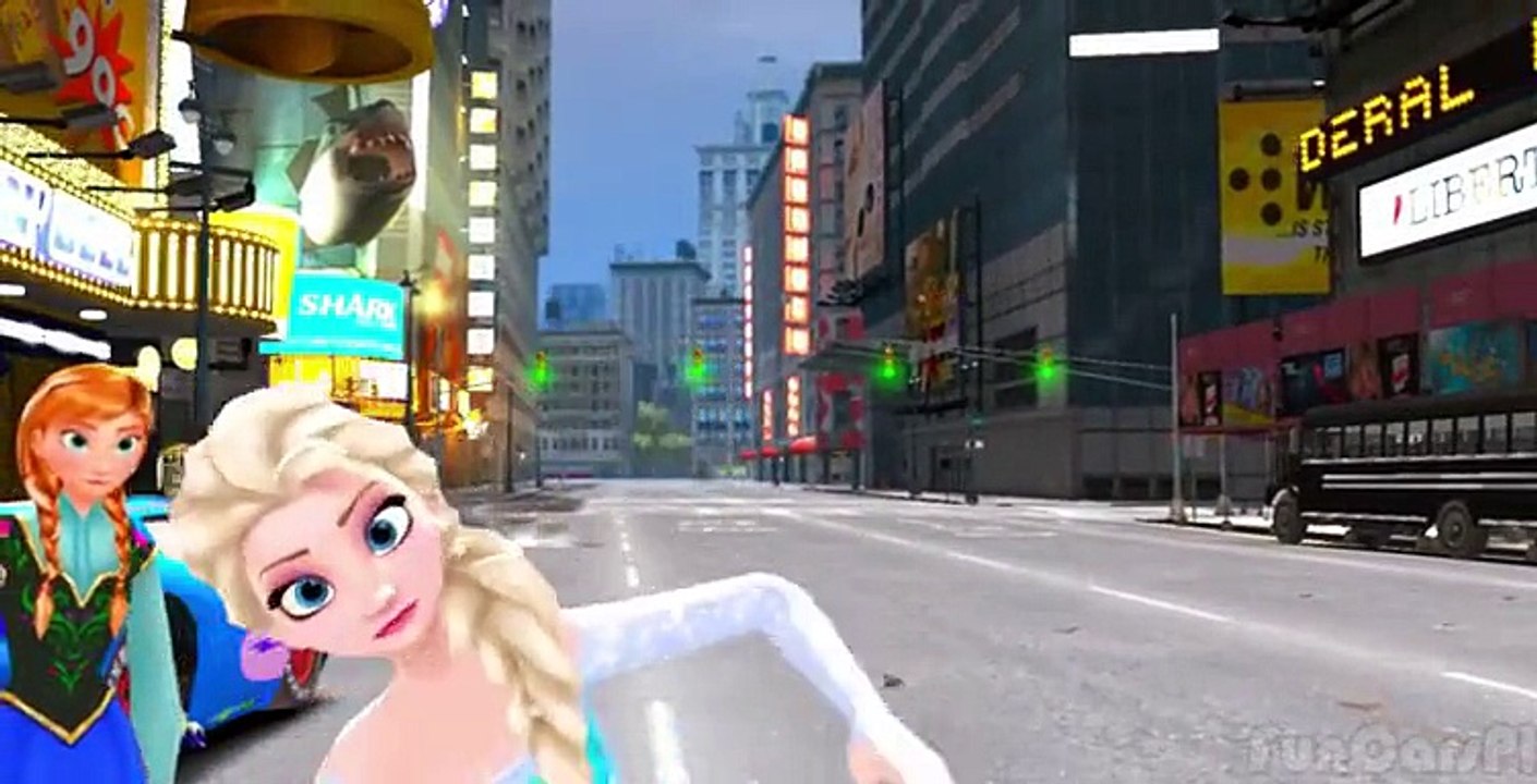 Princess Anna of Arendelle and Elsa The Snow Queen (Frozen) with Cars Flash McQueen Lightning