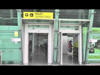 Report TV - Fluturimet jashtë vendit, në tre muaj Shqiptarët shpenzuan 350 mln euro