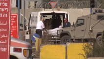 جنود الاحتلال يدسّون السكاكين بسيارات الفلسطينيين