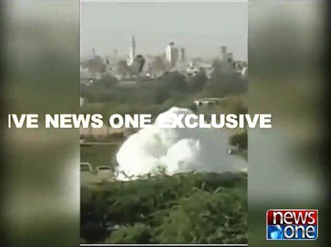 Water pipeline bursts in Karachi, Gulshan-e-Iqbal Roads inundated