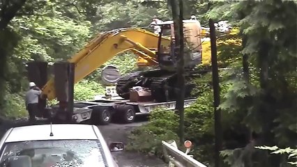 amazing loading excavator,crazy excavator operator, trucks accidents compilation