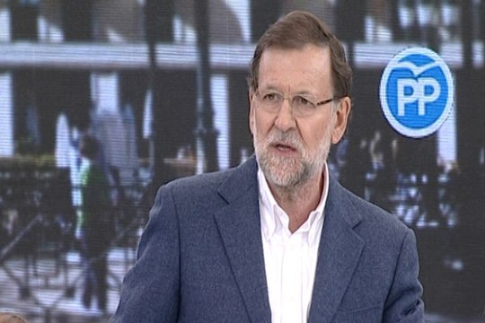 Rajoy abre mitin con recuerdo a policías muertos en Kabul