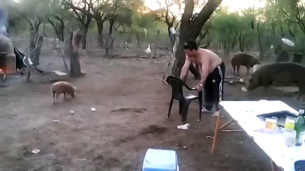 под материнской защитой