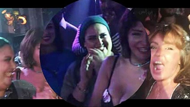 -لوسي تحتفل بعيد ميلادها الـ 59 بصحبة زوجها وأصدقائها من الفنانين